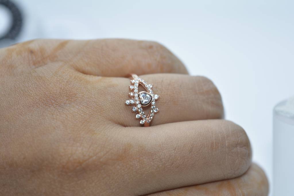 Gold Eye Sparkle Ring : 484