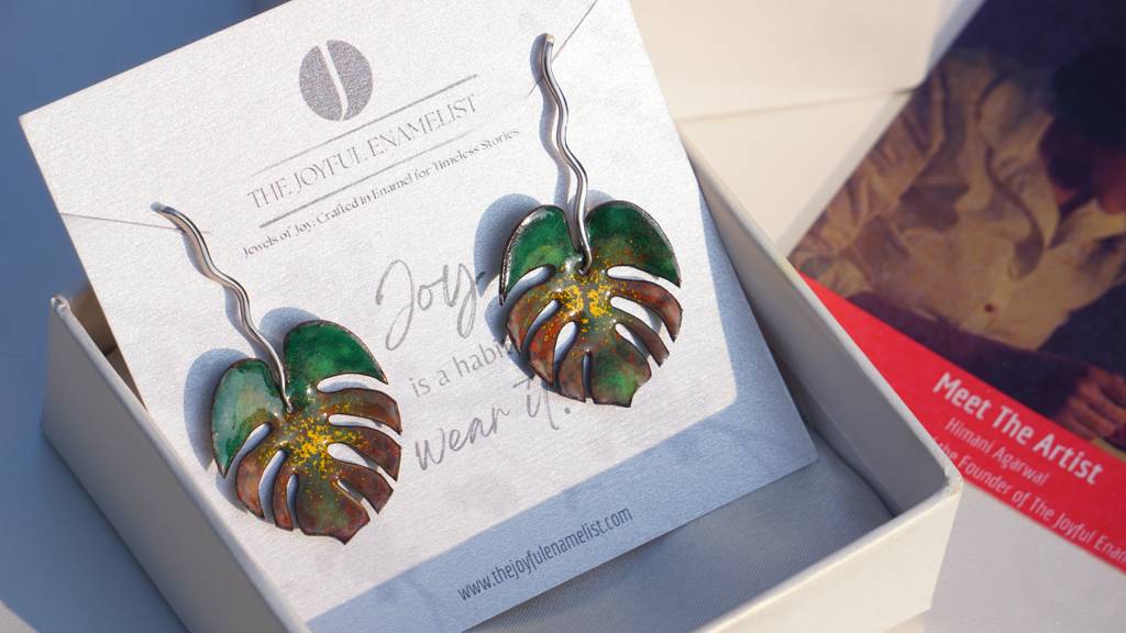 Blooming Monstera Danglers : TJE20039E