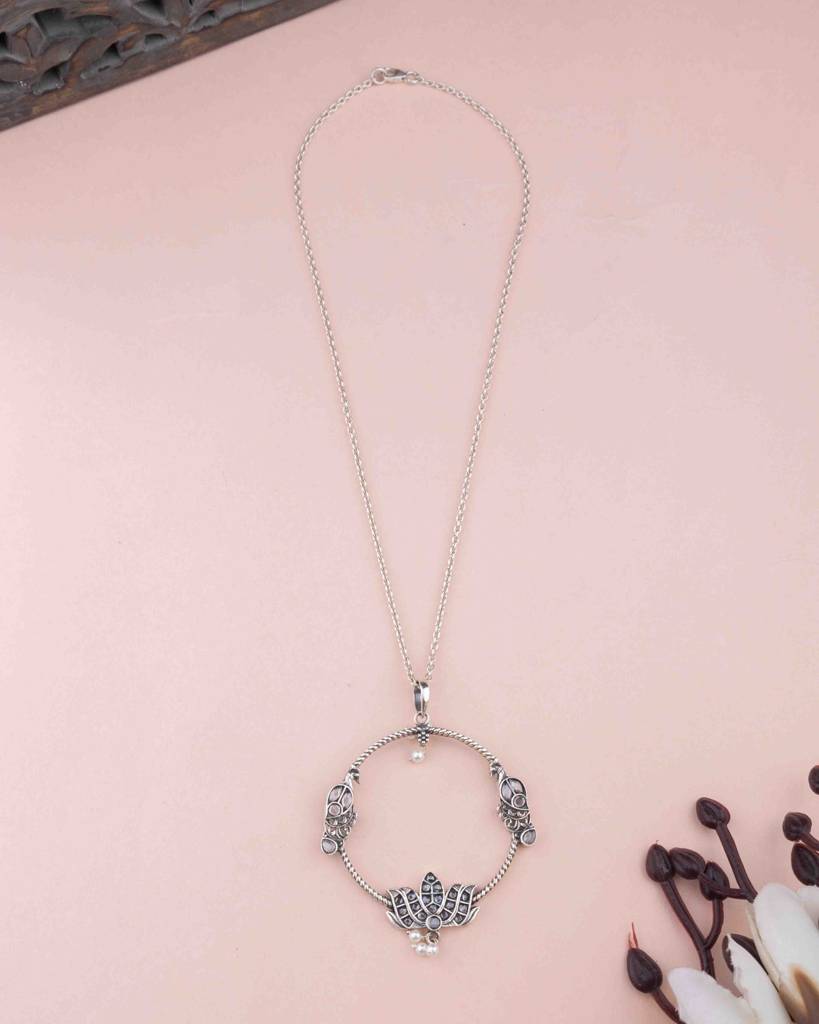 925 Sterling Silver Essence Fine Parrot Lotus Motif Necklace : SN098454
