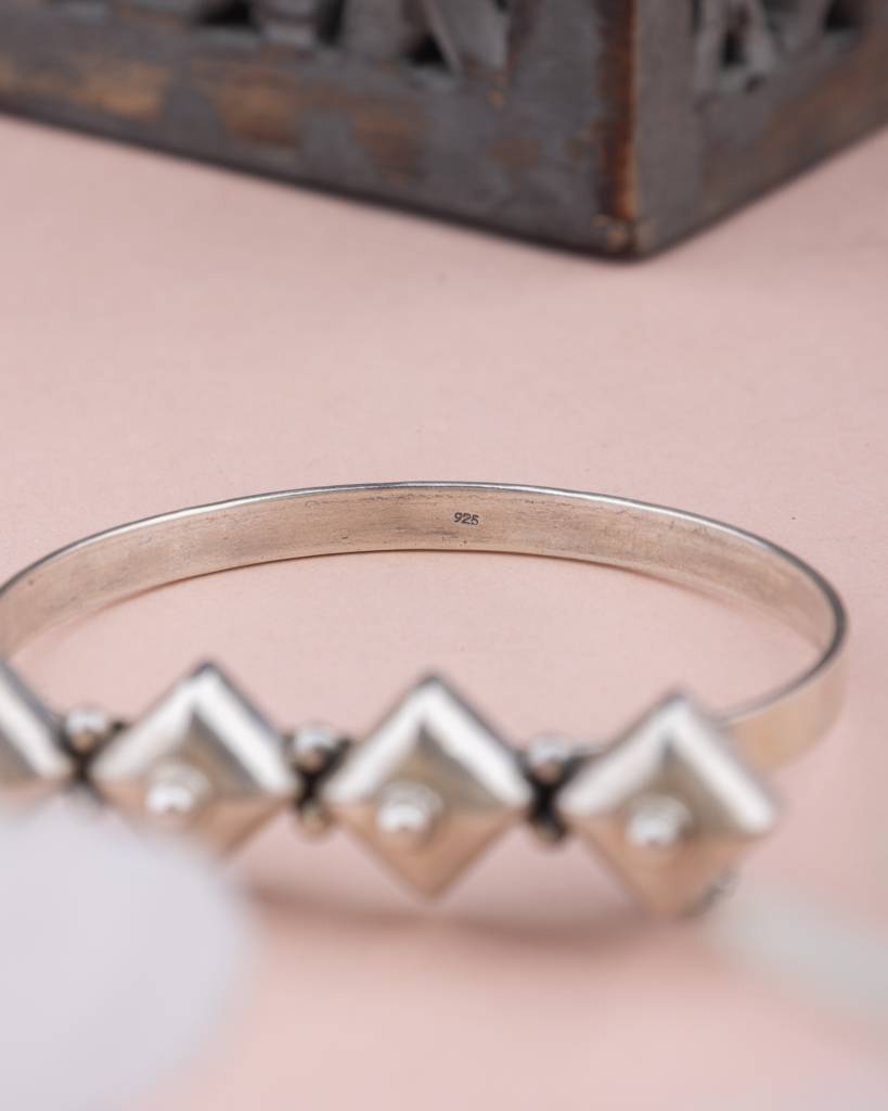 925 Sterling Silver Moh Fine Tikdi D Kada : SK1040