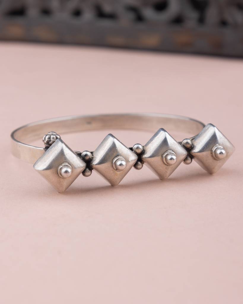 925 Sterling Silver Moh Fine Tikdi D Kada : SK1040