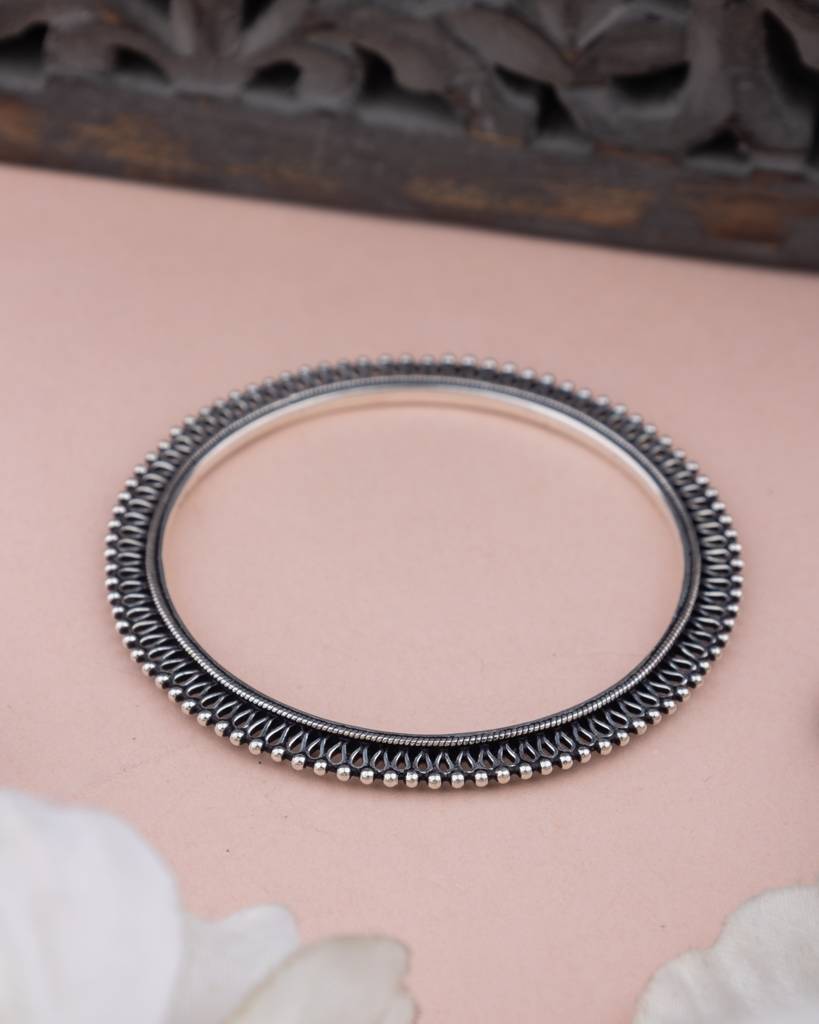 925 Sterling Silver Adya Carved Bangles : SK1078