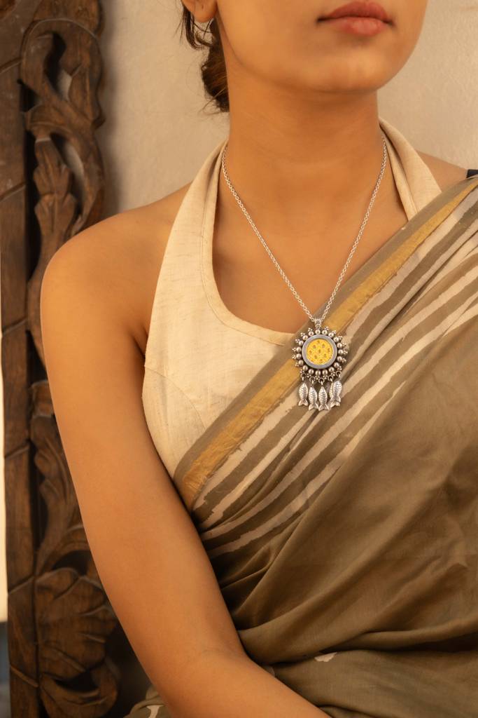 925 Sterling Silver Mizoya Fish Drop Handpainted Necklace : SN1819966