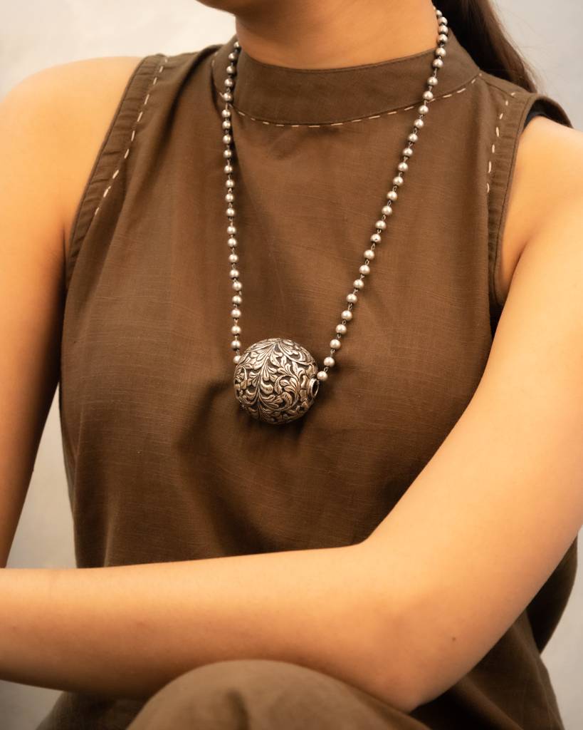 Mizoya Detailed Chitai Ball Classic Necklace : SN2106-1-1