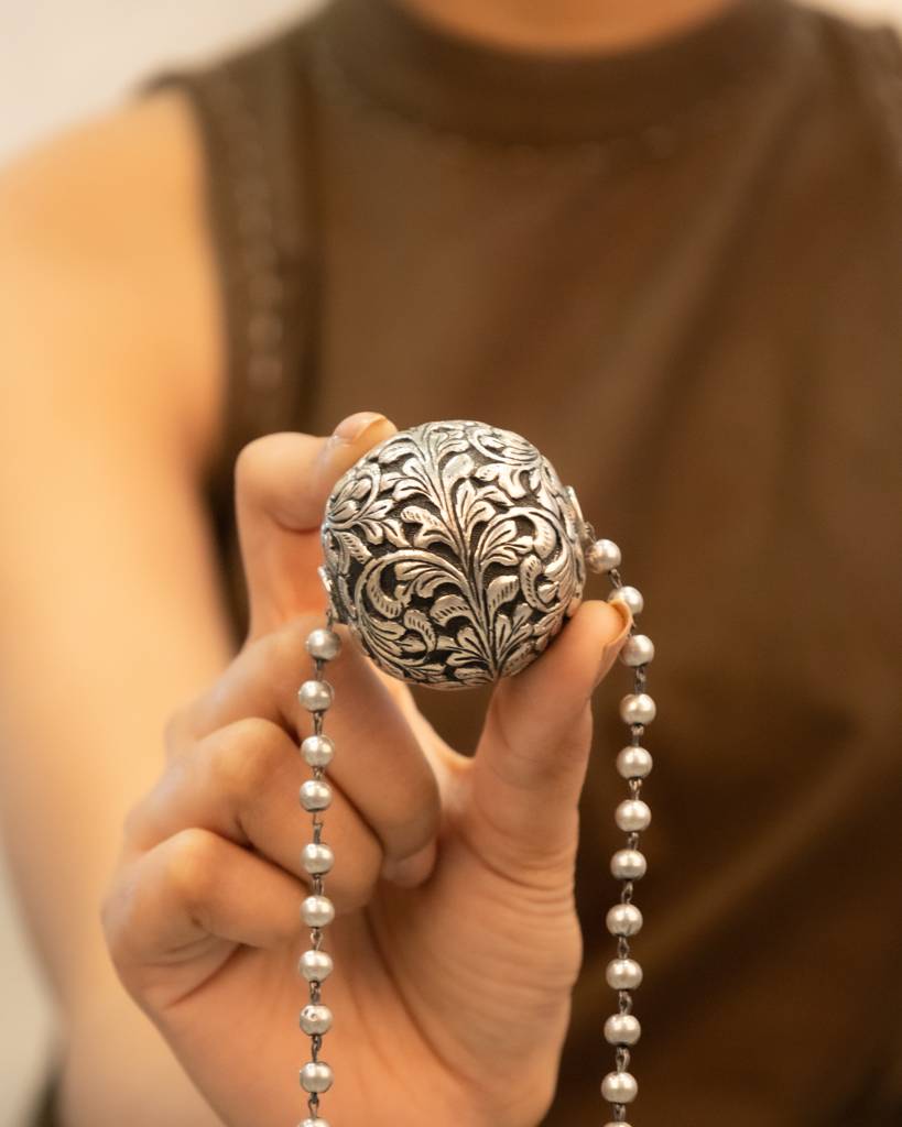 Mizoya Detailed Chitai Ball Classic Necklace : SN2106-1-1