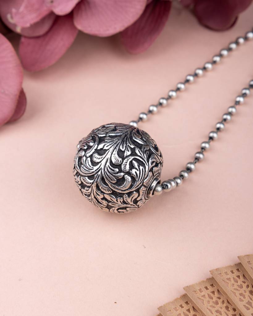 Mizoya Detailed Chitai Ball Classic Necklace : SN2106-1-1