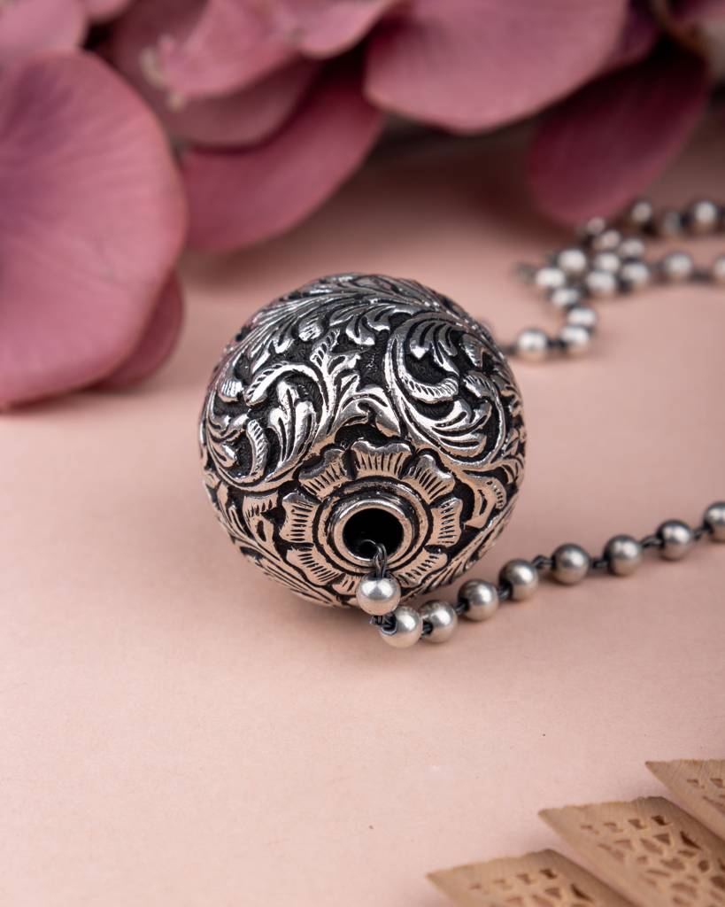 Mizoya Detailed Chitai Ball Classic Necklace : SN2106-1-1