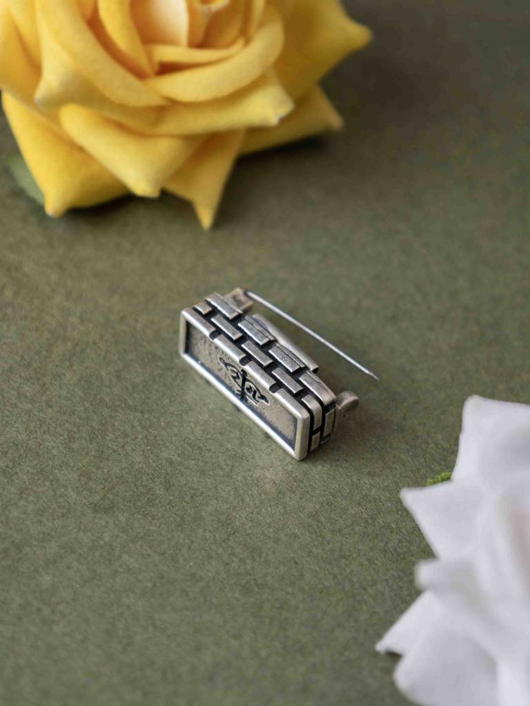 Anvaya Shri Ram Brick Auspicious Brooch : SRK357