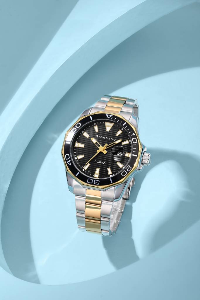 Giordano Stainless Steel Analog Watch For Men – Classic Sporty Design | Textured Dial, Quartz Movement And Date  : GZ-50149-44