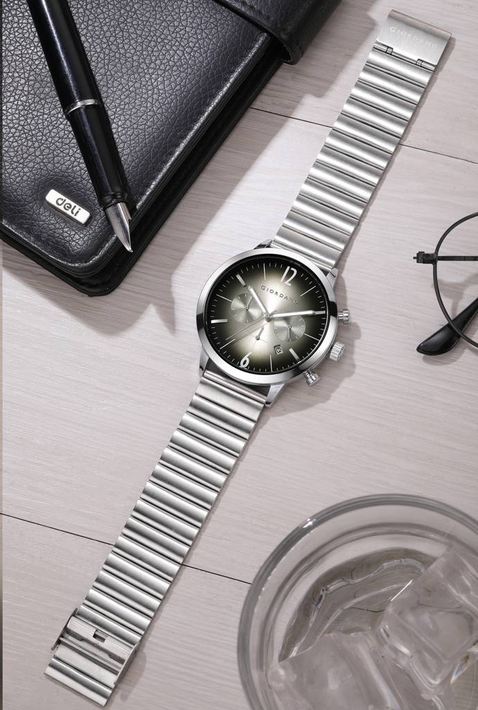 Giordano Analog Chronograph Watch For Men - Stainless Steel Case & Strap| Modern Casual & Formal Wristwatch With : GZ-50153-22