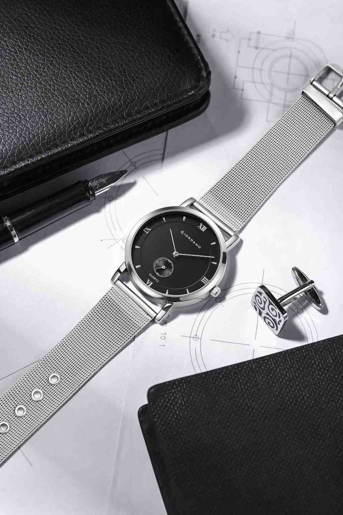 Giordano Classic Analog Quartz Watch For Men Â Mesh Metal Strap, Minimalist Dial With Roman Numerals, Slim Ele : GZ-50186-33