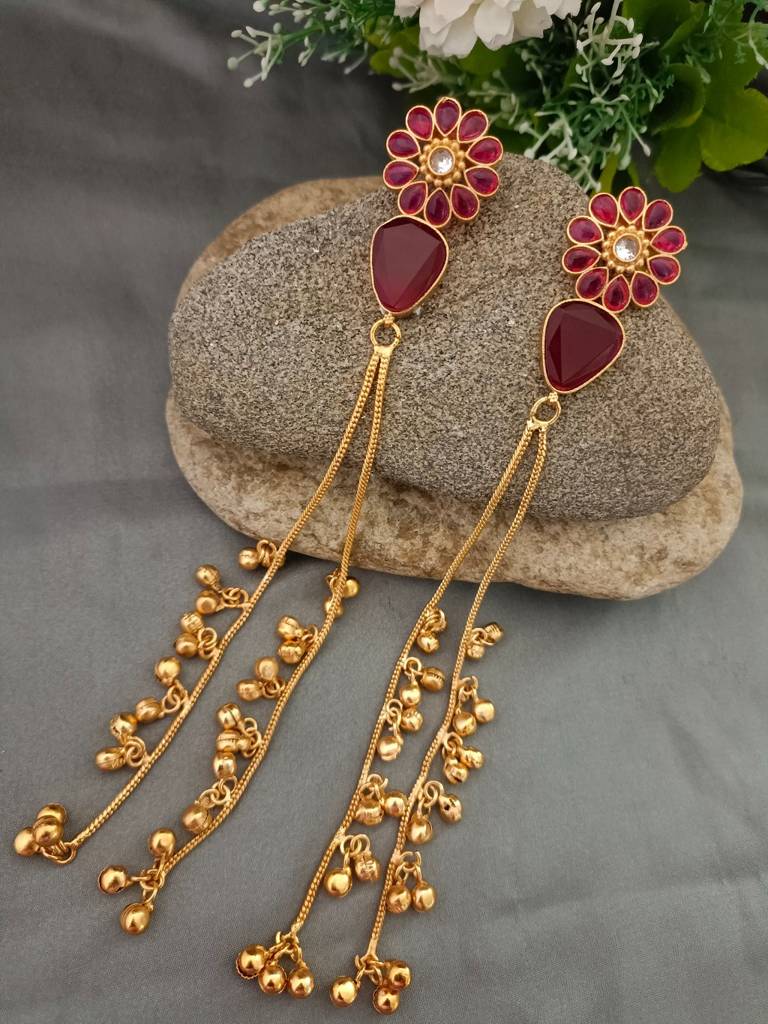 Brass- Plated Pachi Kundan & Ghungaroo Beaded Kashmiri Floral Drop Earrings : VS105311
