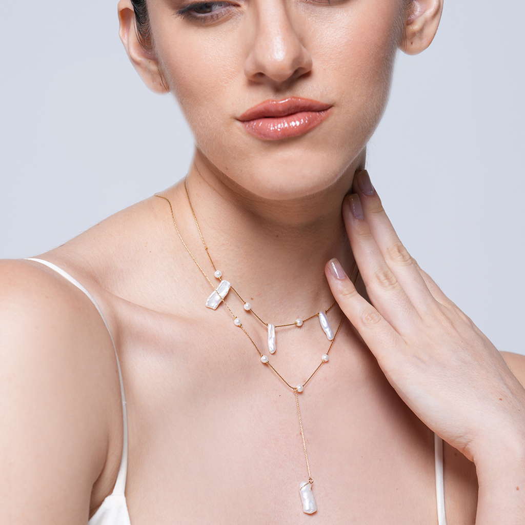 Natural Baroque Pearl Pendant Necklace : CAO0109JNY