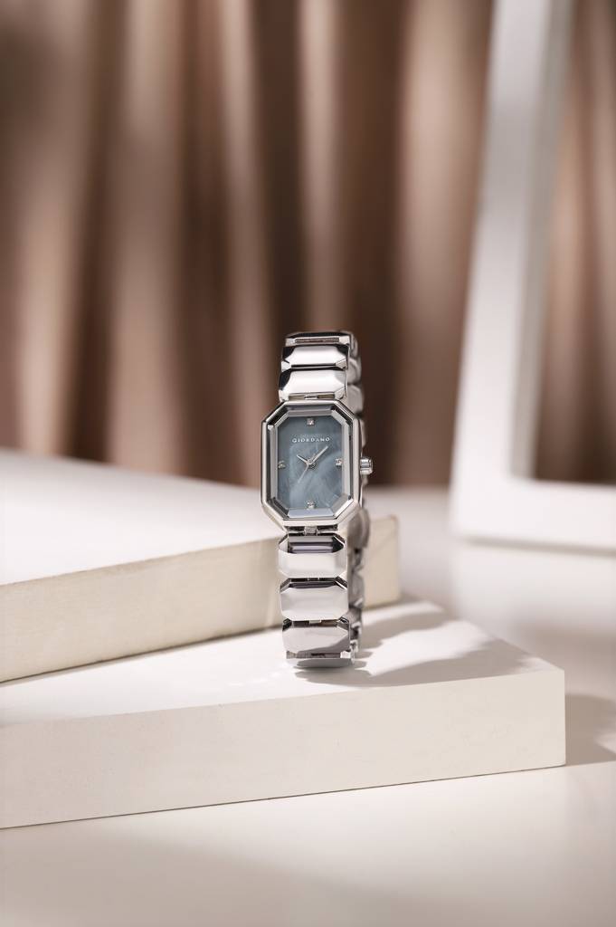 Giordano Stylish Analog Watch For Women With Octagonal Dial, Crystal Hour Markers And Bracelet Style Strap : GZ-60103-44