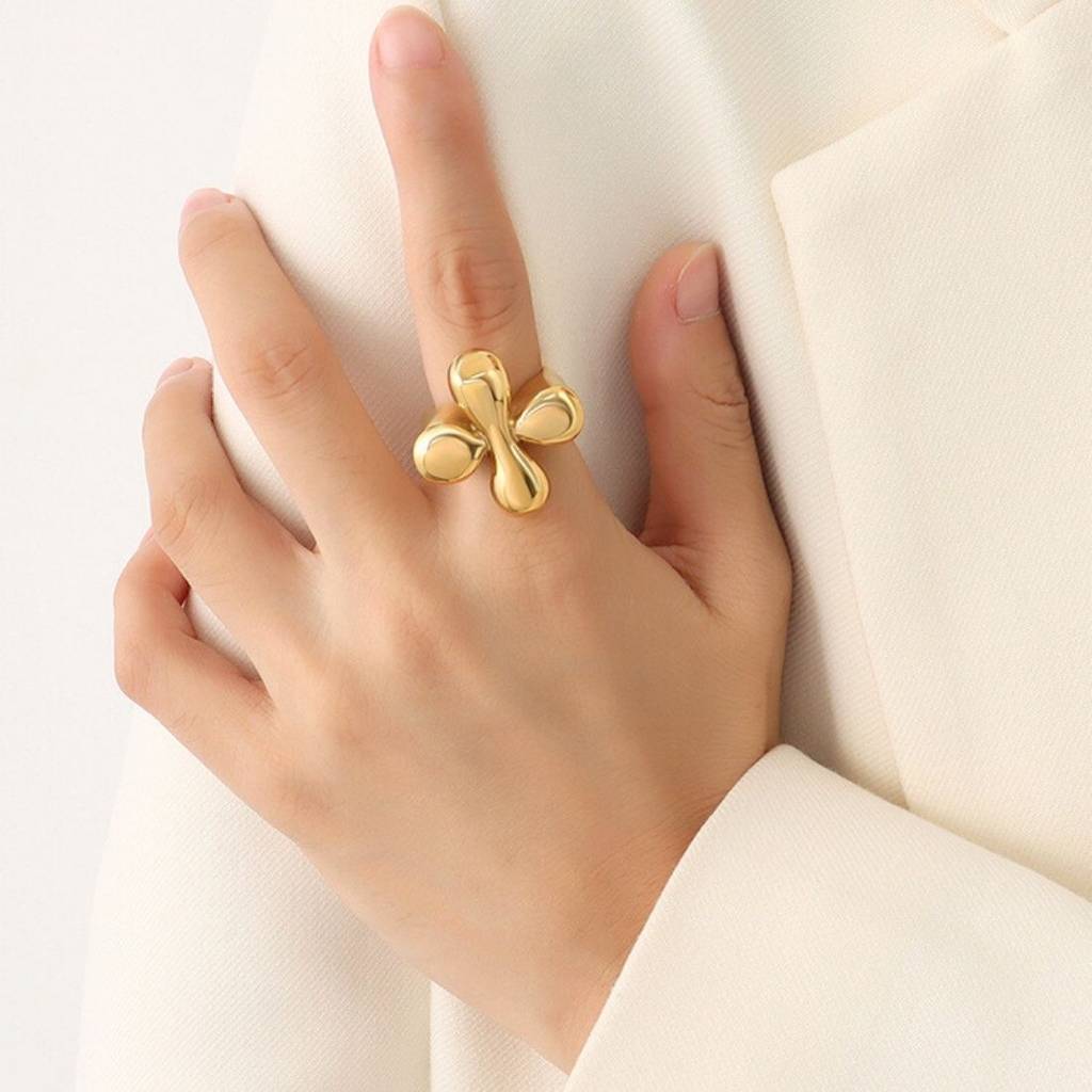 18K Gold Plated Waterproof Antitarnish Titanium Steel Floral Statement Ring : AFT0924R068G6