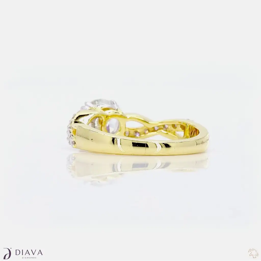 Dual Tone Round Solitaire Ring : DualToneRoundSolitaireRing
