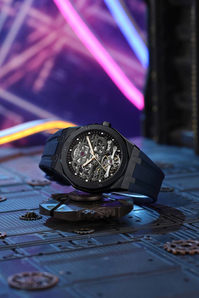 Premier Phantom Collection Automatic Watch For Men With Skeleton Round Dial, Luminous Hands And Markers, Silicon : GZ-50224-04