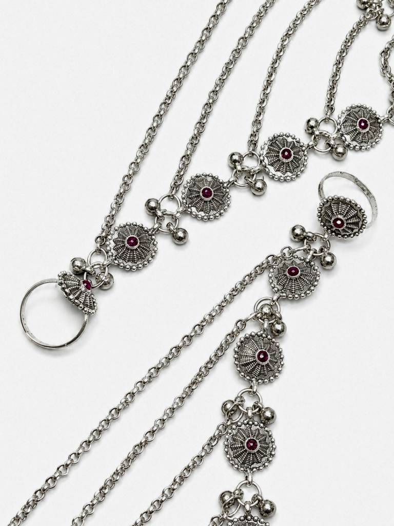 Oxidised Silver-Plated Pink Kundanstone-Studded Layered Chain Anklet With Toe Ring : VI26ANK10010