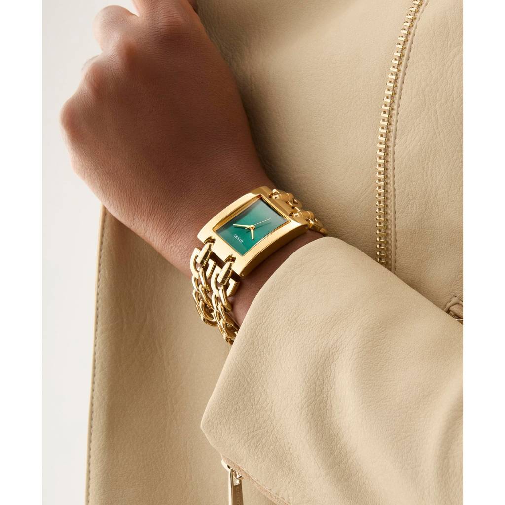 Guess Rectangle 28Mm Green Dial Analog Women Watch - Gw0740L2 : GW0740L2