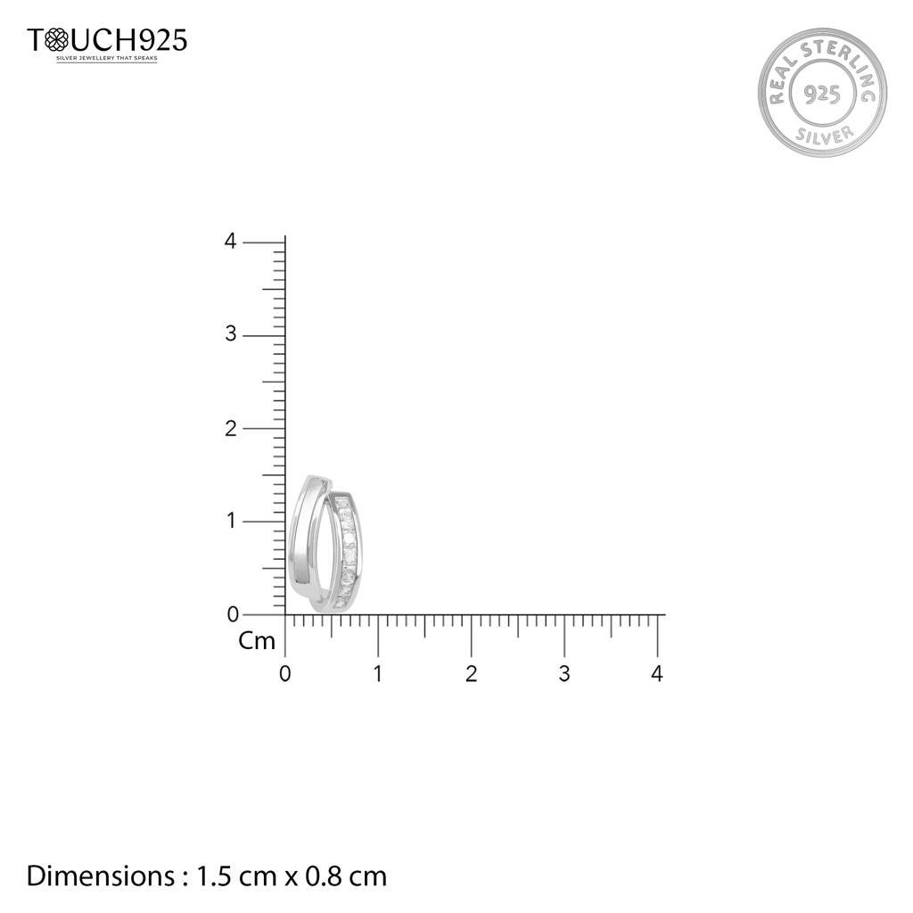 Interlinking Curve Silver Studs : FKER553