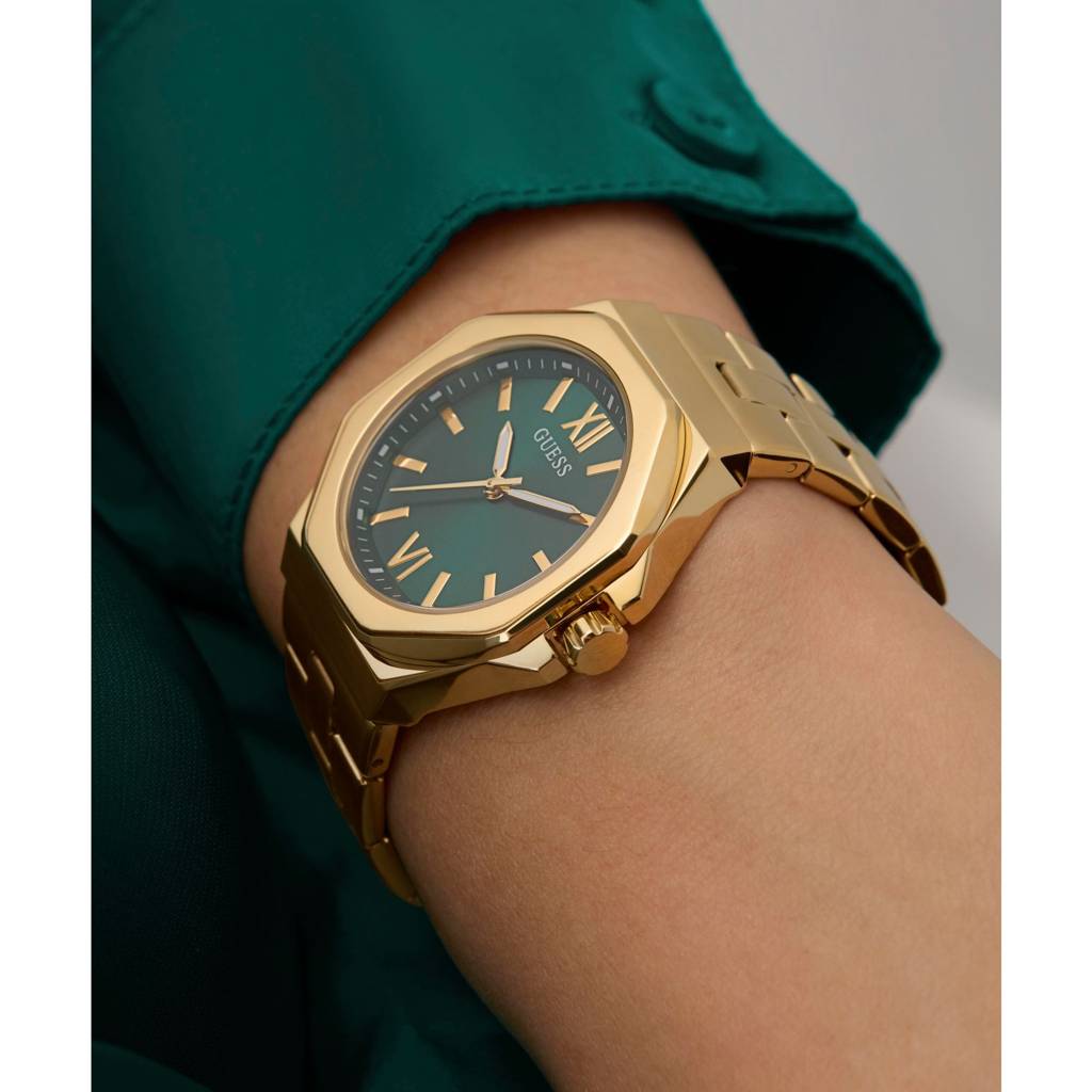 Guess Round 34Mm Green Dial Analog Women Watch - Gw0873L2 : GW0873L2