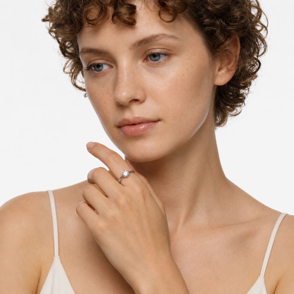 925 Silver Round Cut Adjustable Ring : LR23277