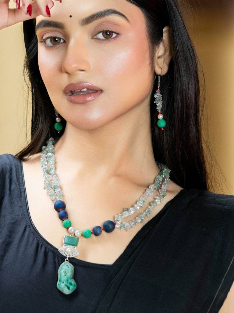 Handmade Blue Green Semi Precious Drazy Lava Agate Stone Chips Necklace Set : LAANP119