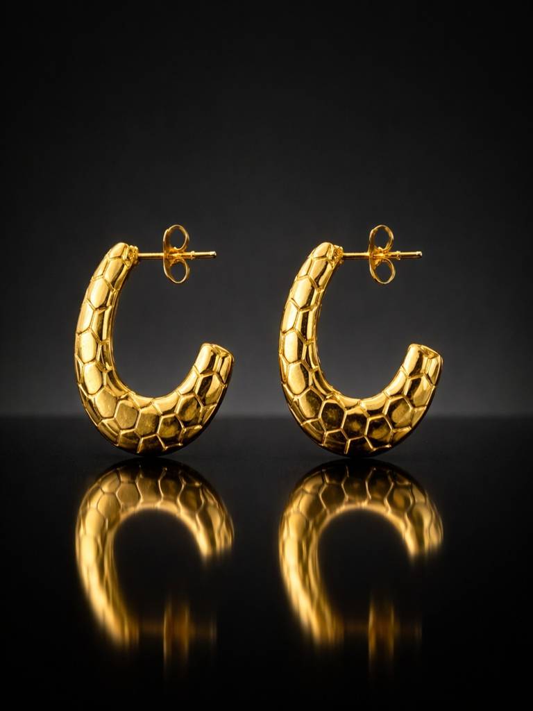 Sculptural U Hoops – 18K Gold Plated Anti Tarnish Earrings : ATE880SUH