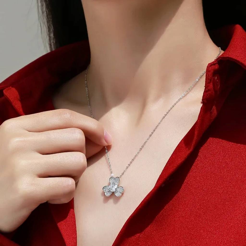 14K White Gold Plated Floral Pendant Moissanite Necklace : CJNK2