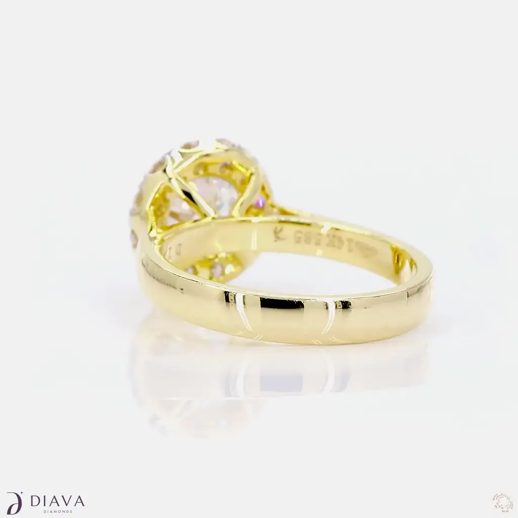 Classic Round Halo Ring : ClassicRoundHaloRing