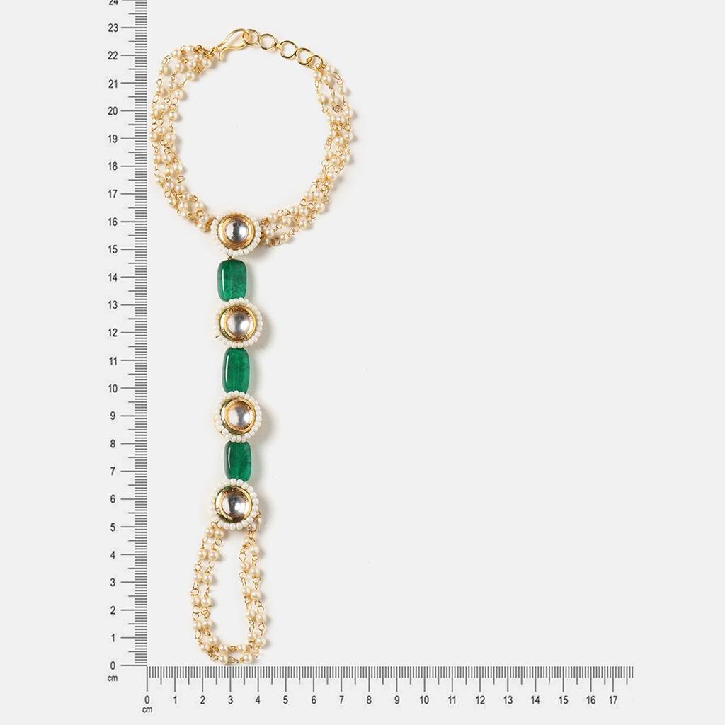 Emerald Pearl Hand Harness : RRJAN26-19