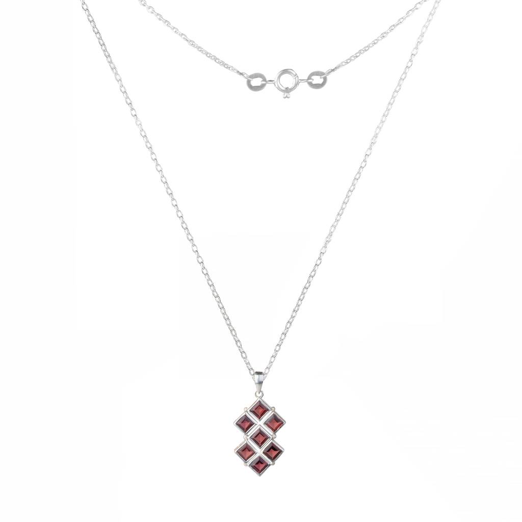 925 Sterling Silver Garnet Pendant With 18 Inch Chain | Gemstone Pendant Necklace | Handmade Silver Jewelry Gift : FU-0746