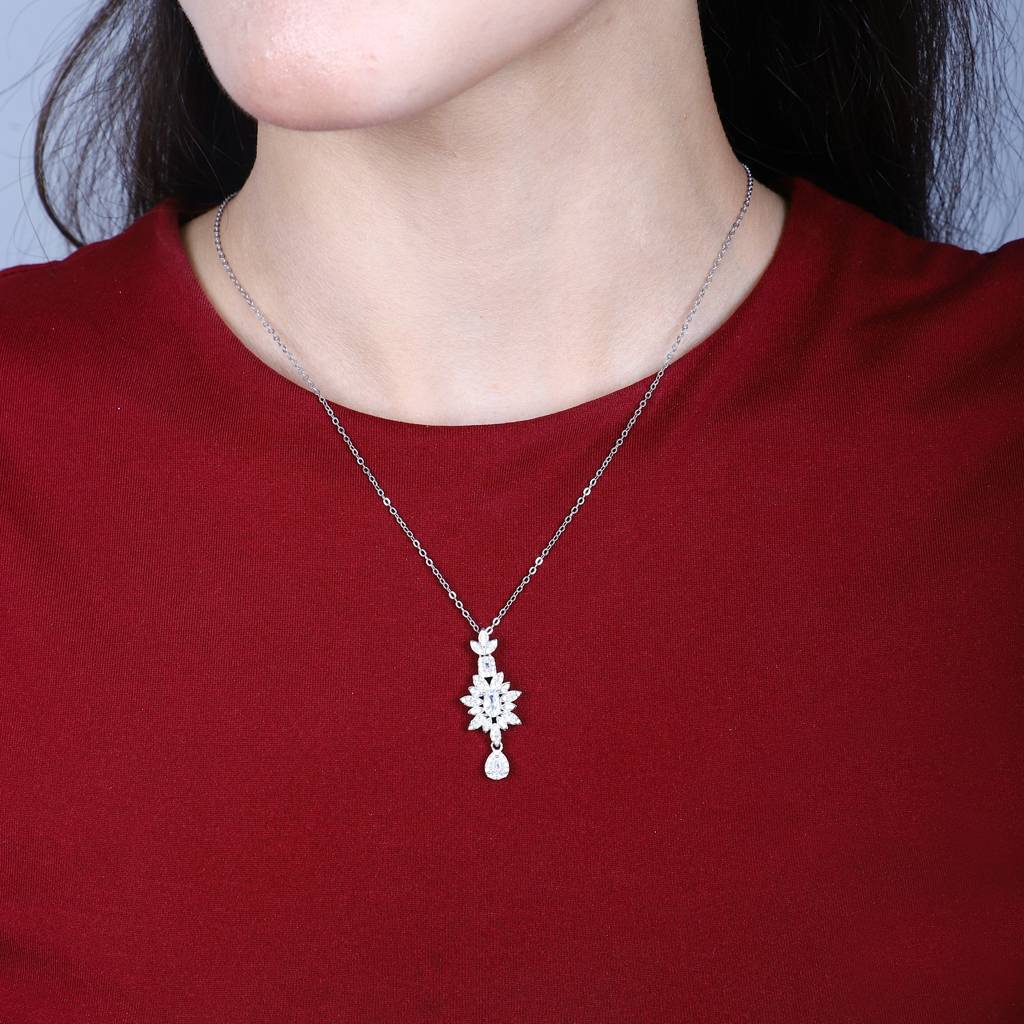 925 Silver Chain With Zirconia-Studded Premium Pendant – Sparkle Refined : CH-SL-9393-W
