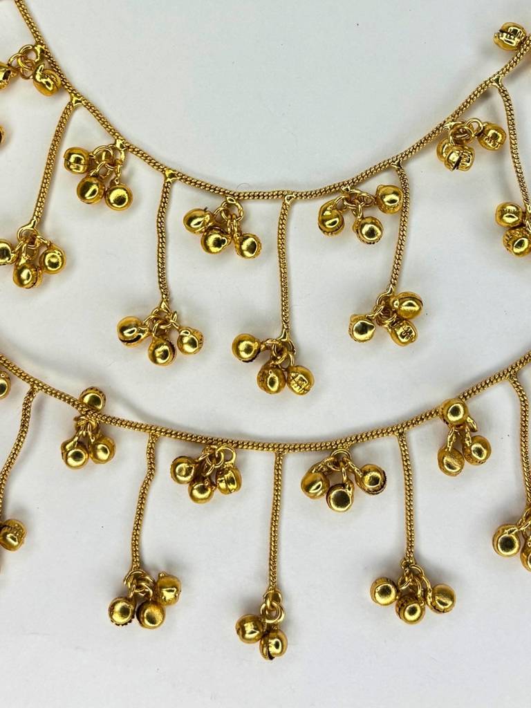 Gold-Plated Premium Kundan Red Stone-Studded Kan Chain Earrings : VI26EROX100371