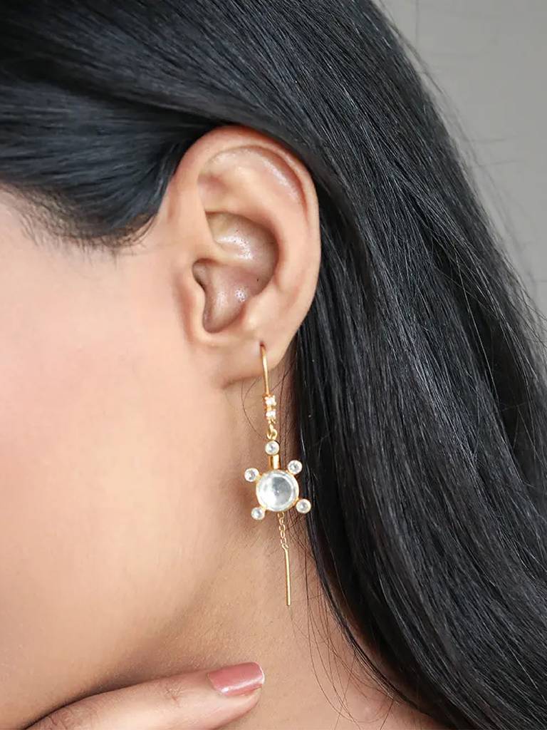 Silver Gulaabo Tortoise Sui Dhaga Earrings : U080SG009E1021