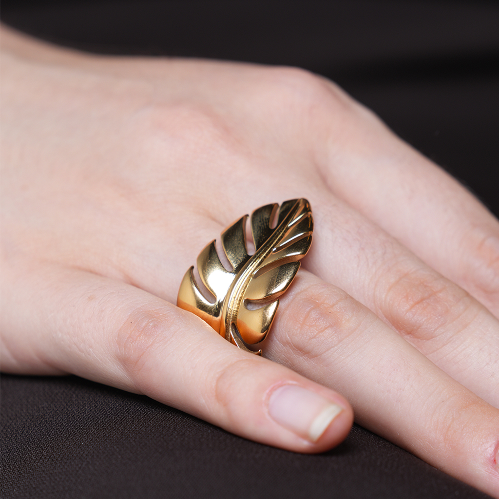 Leaf Feather Smooth Surface Ring : CAO0047JND