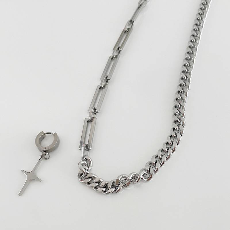Silver Plated Criss Cross Pendat Chain : ATO0624P019S