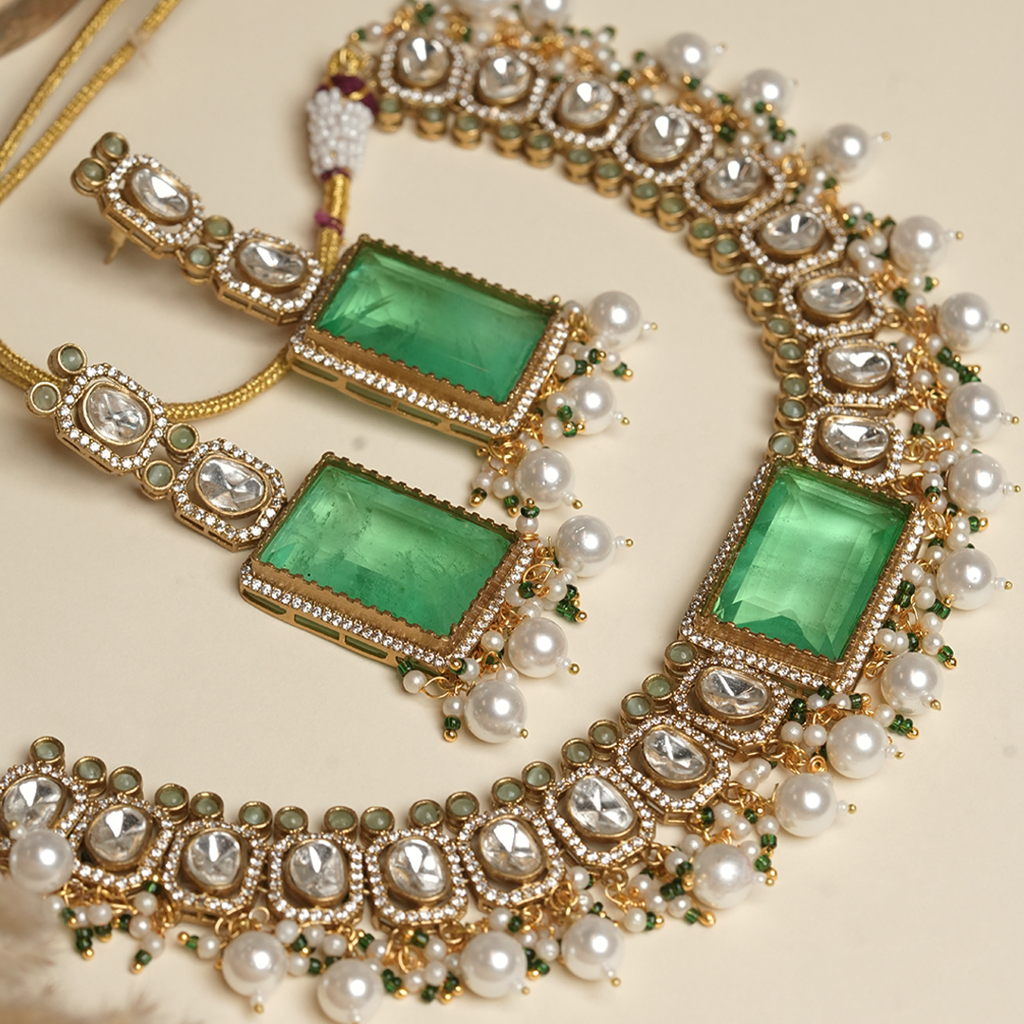 Designer Single Stone Kundan Necklace : CAO0004MHJ