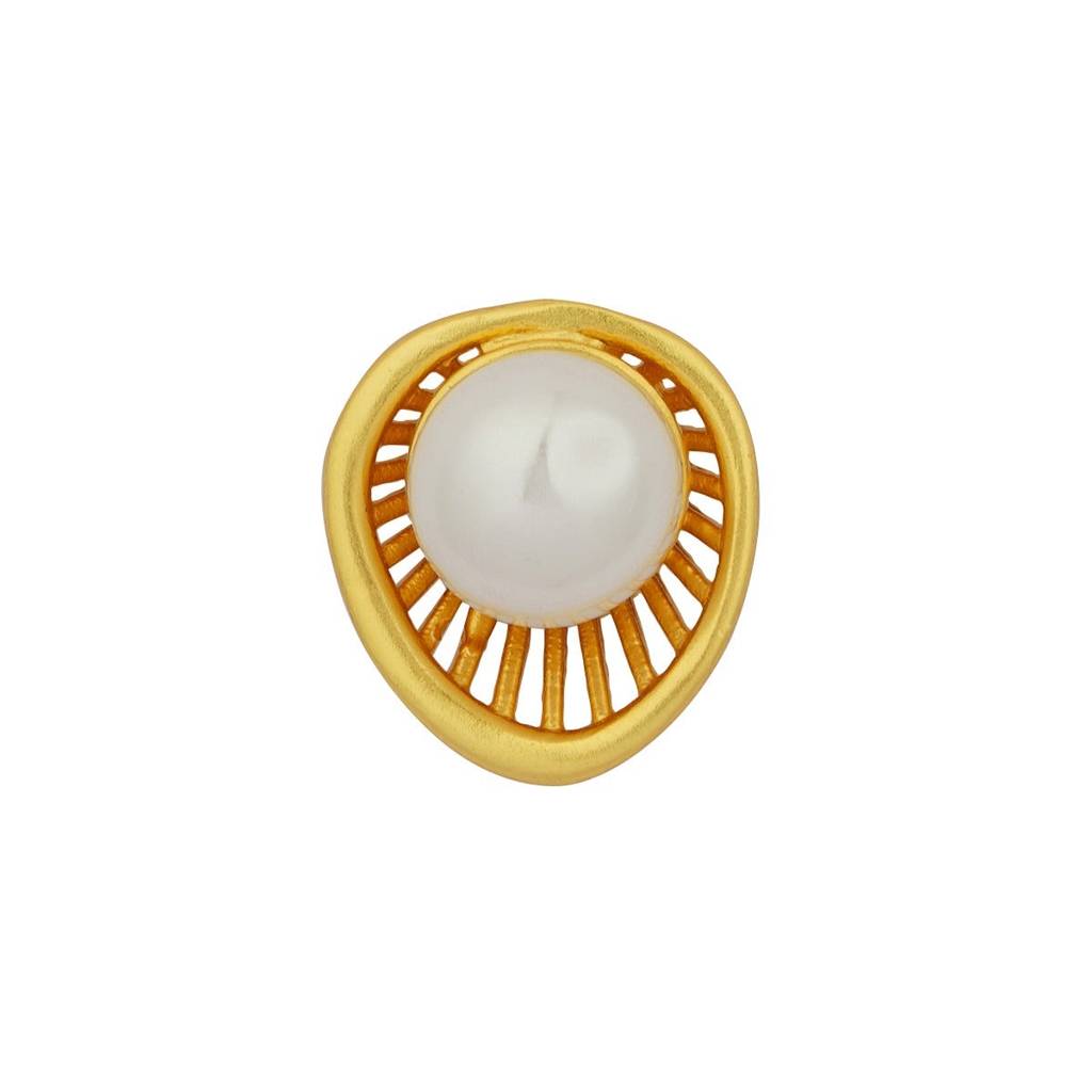 Pearl Zoned Stud Earrings : GGE889P