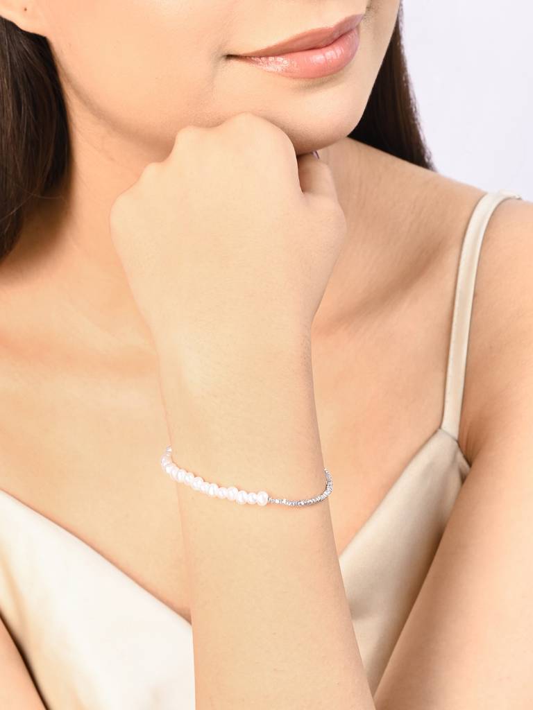 Pearl Station Silver Bracelet : HELB2231
