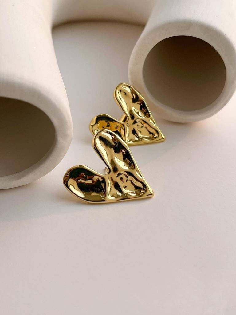 Gold Heart Handbeaten Stud Earrings | 18K Gold Plated Anti-Tarnish : ATE636GHHS