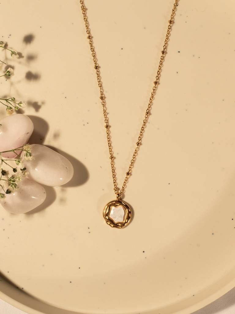 Gold-Plated Mop Pendant Necklace Â Anti-Tarnish, Hypoallergenic, Water Resistant (316L Stainless Steel) : ATC543MPC