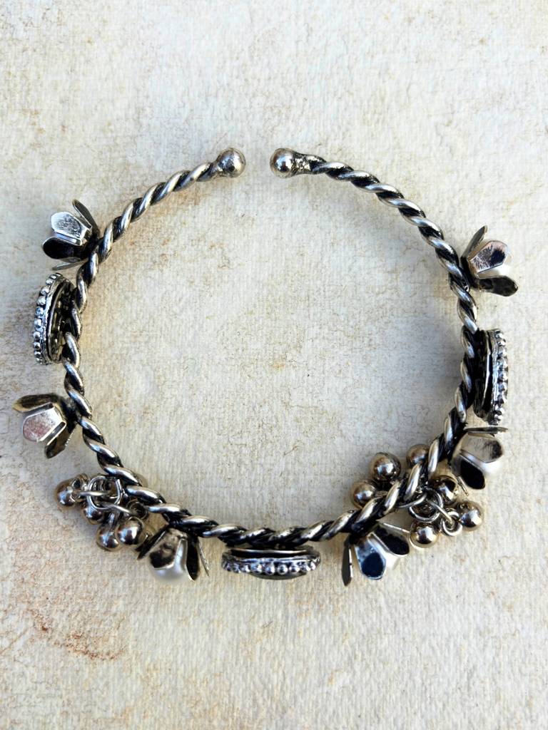Set Of 2 Silver-Plated Beaded Kashmiri Bangles : VI26BC100055