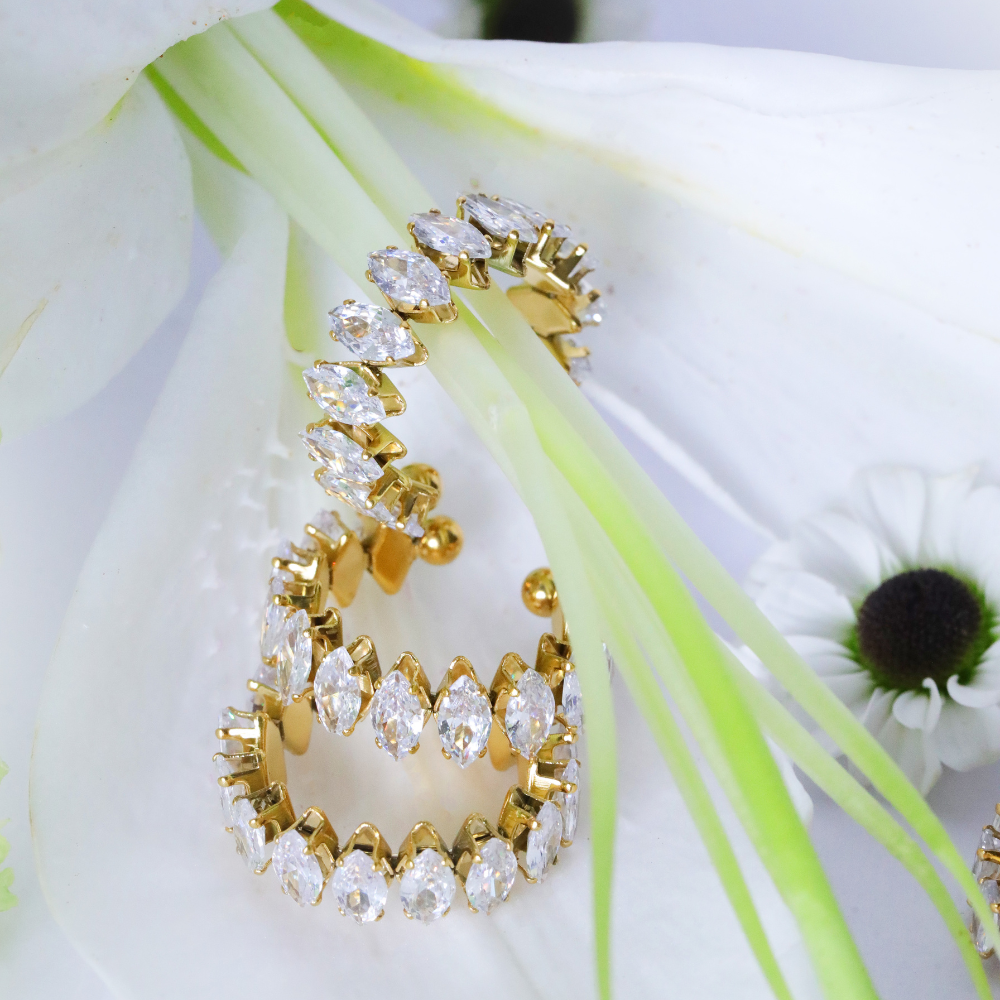 Adjustable White Crystal Ring, Victoria