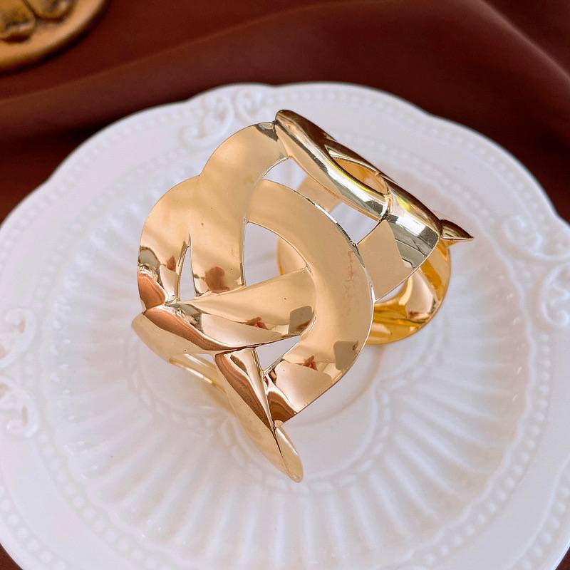 Golden Splendour Cuff : GoldenSplendourCuff-LT-BR-CG-28
