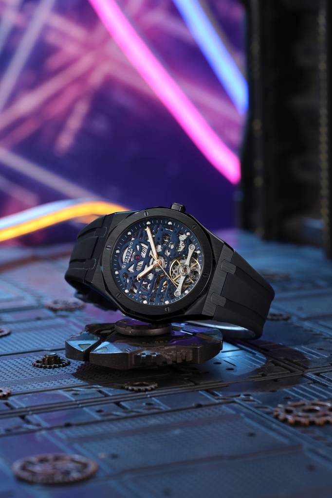 Premier Phantom Collection Automatic Watch For Men With Skeleton Round Dial, Luminous Hands And Markers, Silicon : GZ-50224-01