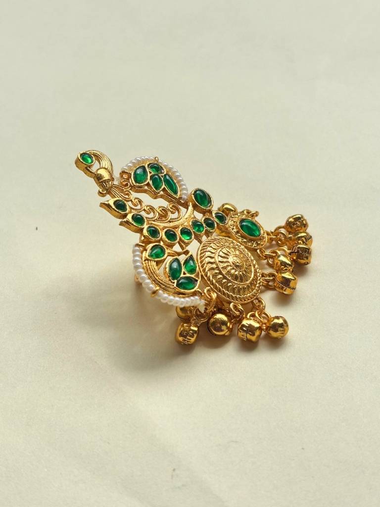 Gold-Plated Kundan Stones Ghungroo Adjustable Finger Ring : VI26RIAD1000035