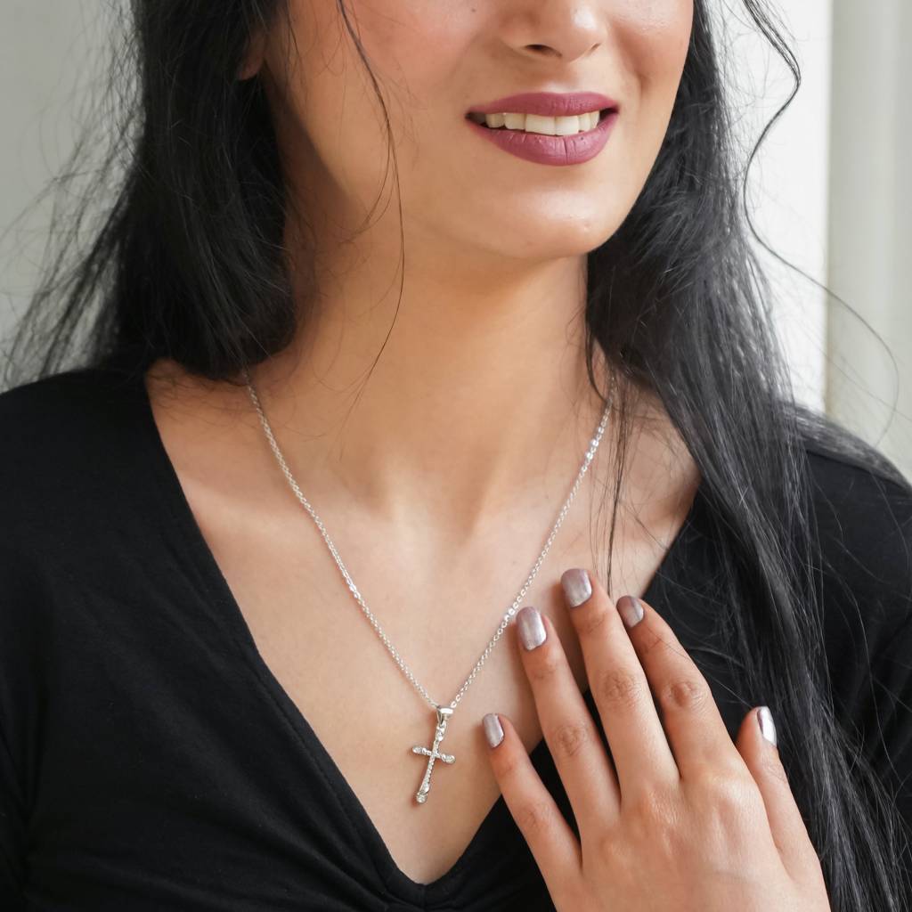 925 Silver Divine Cross Pendant Chain : IS-NC-PC-1152