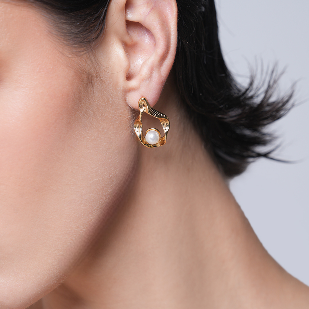 Bow Knot Titanium Steel Ear Studs : CAO0002NIH