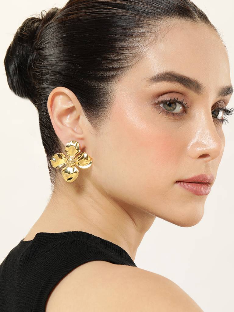 Golden Chunky Flower Earring : AVER10090